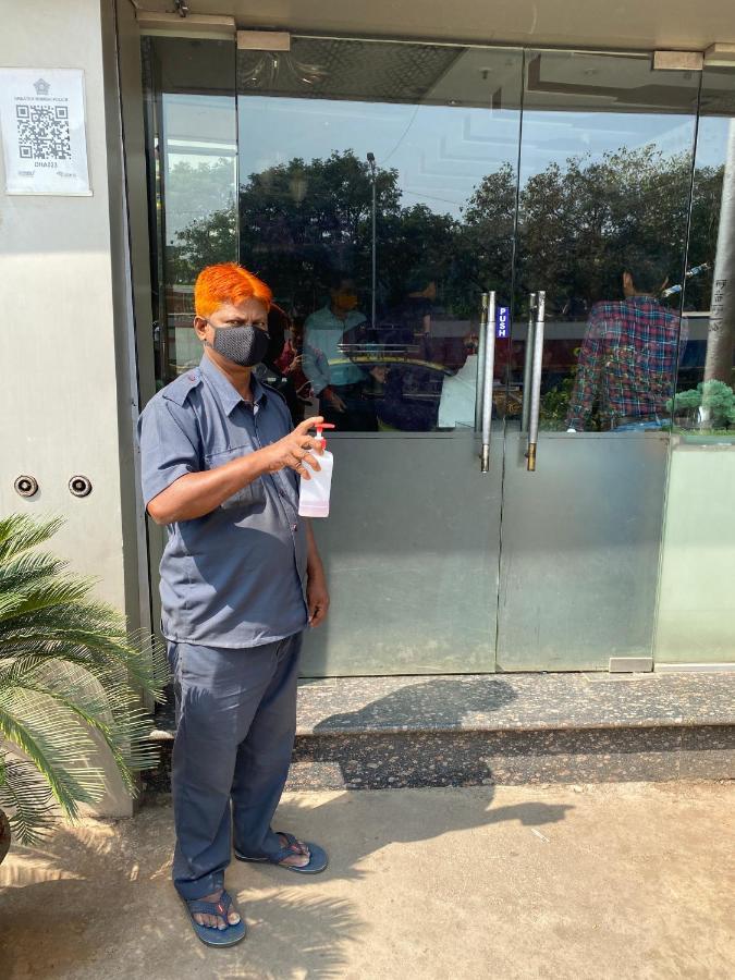 Hotel Hometown Near Us Embassy Bkc Mumbai Exterior foto